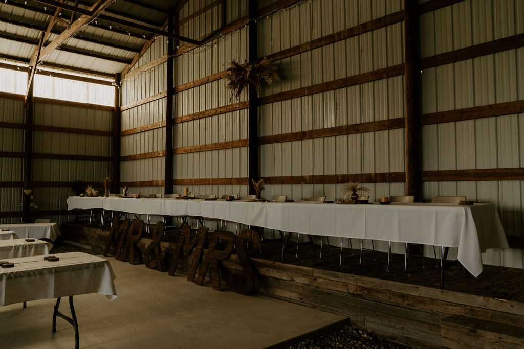 A photo of the dining table at Gunflint Acres
